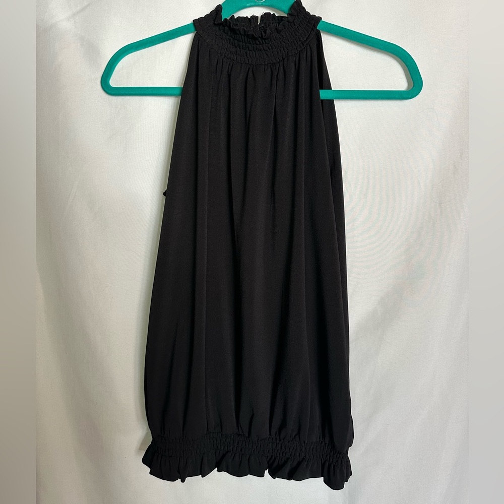 Smocked hem halter neck top with keyhole back